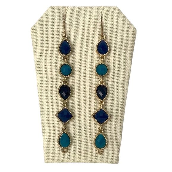 Fashionable Hook Earrings  - Picture 1 of 3